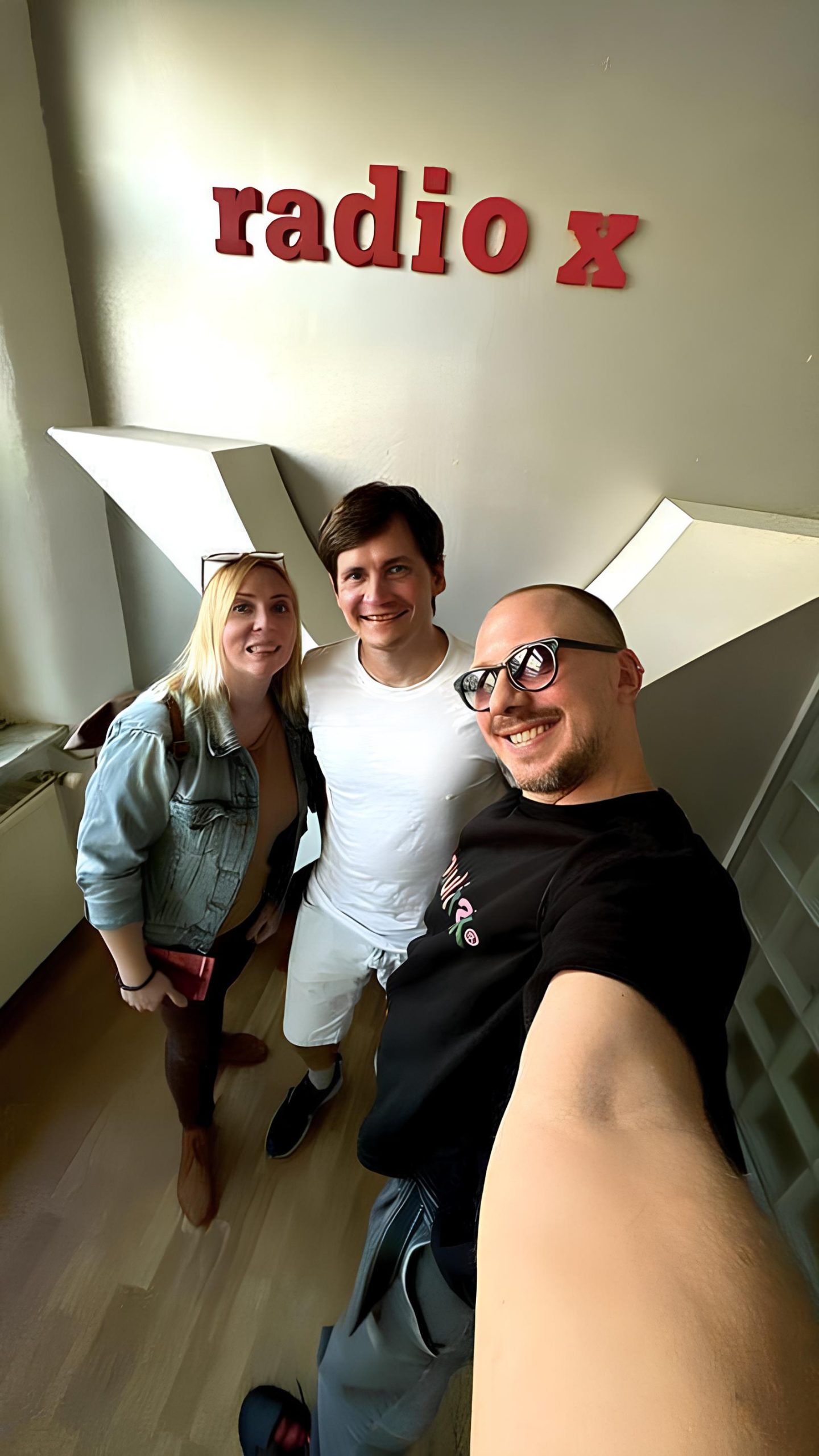SERGE LEVCHENKO aka SERGE LION und die Regisseurin und Drehbuchautorin JULIA ROTENBERG zu Gast in der Sendung.